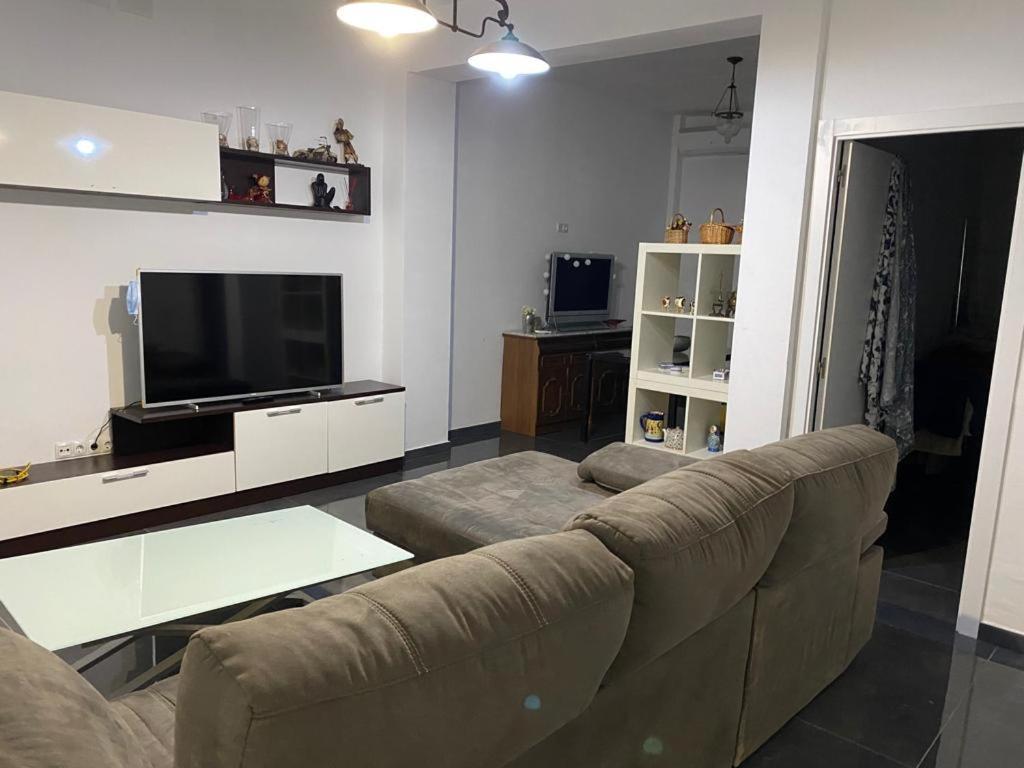 Casa Reformada Con Terraza/wifi/aire Acondicionado Holiday home *